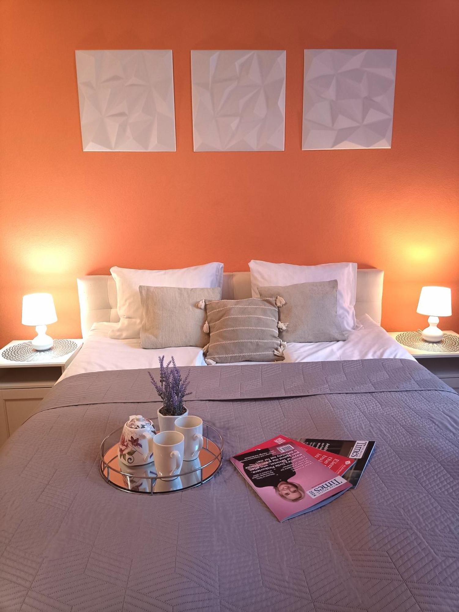Spacious Old Town Family Peachy 2 Bedrooms Apartment, Nearby The Riga Presidential Castle Exteriör bild
