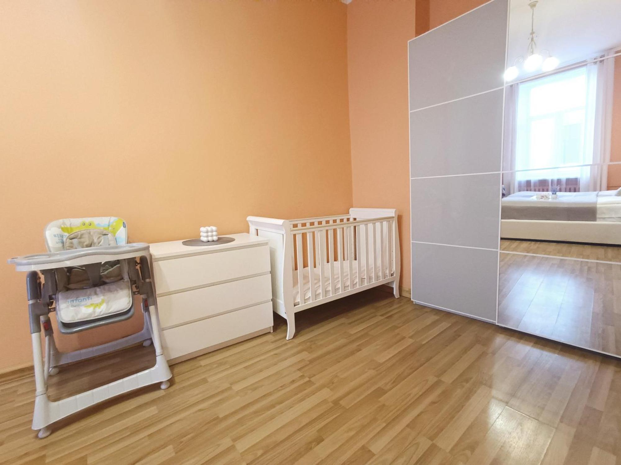 Spacious Old Town Family Peachy 2 Bedrooms Apartment, Nearby The Riga Presidential Castle Exteriör bild