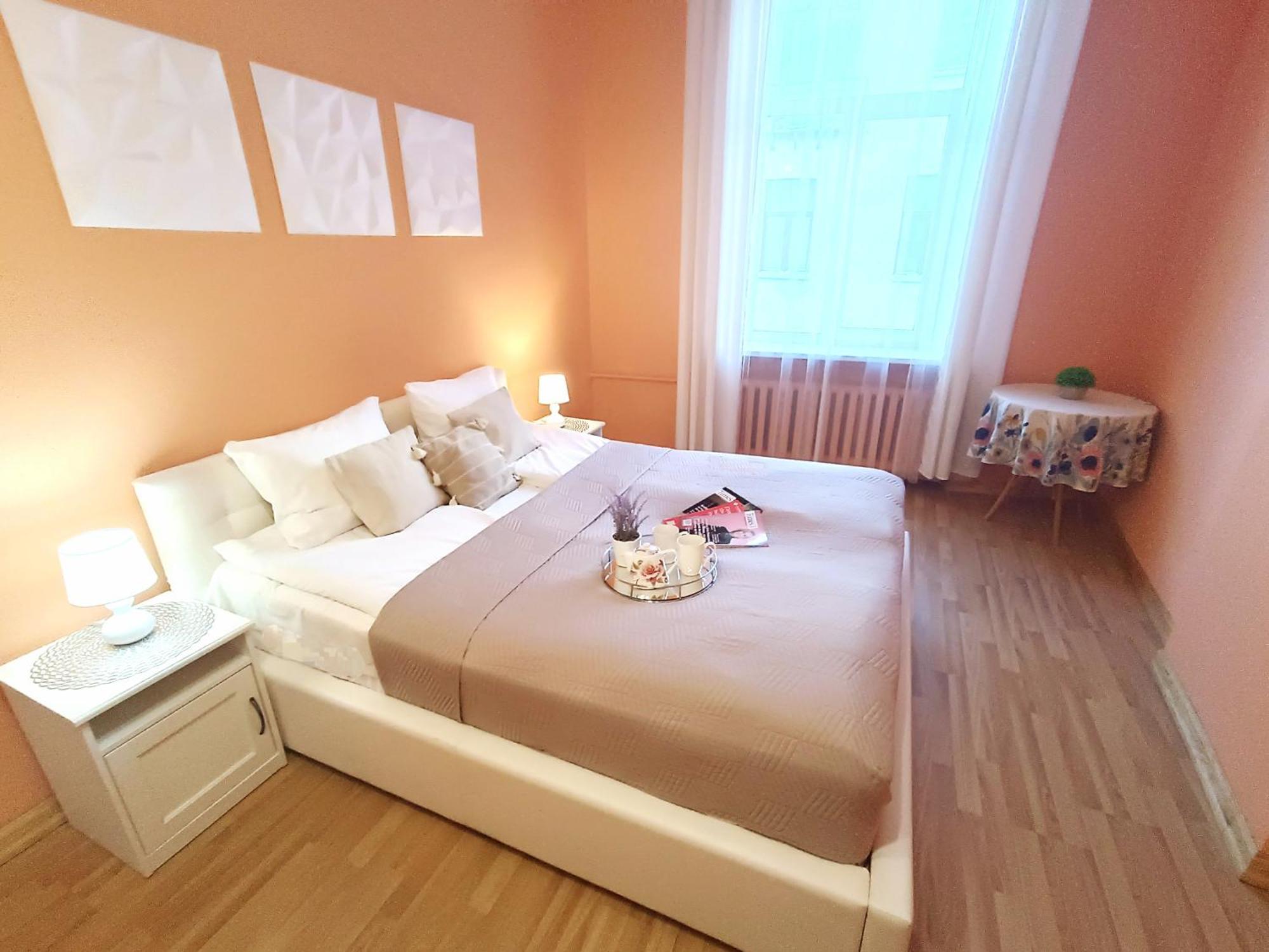 Spacious Old Town Family Peachy 2 Bedrooms Apartment, Nearby The Riga Presidential Castle Exteriör bild