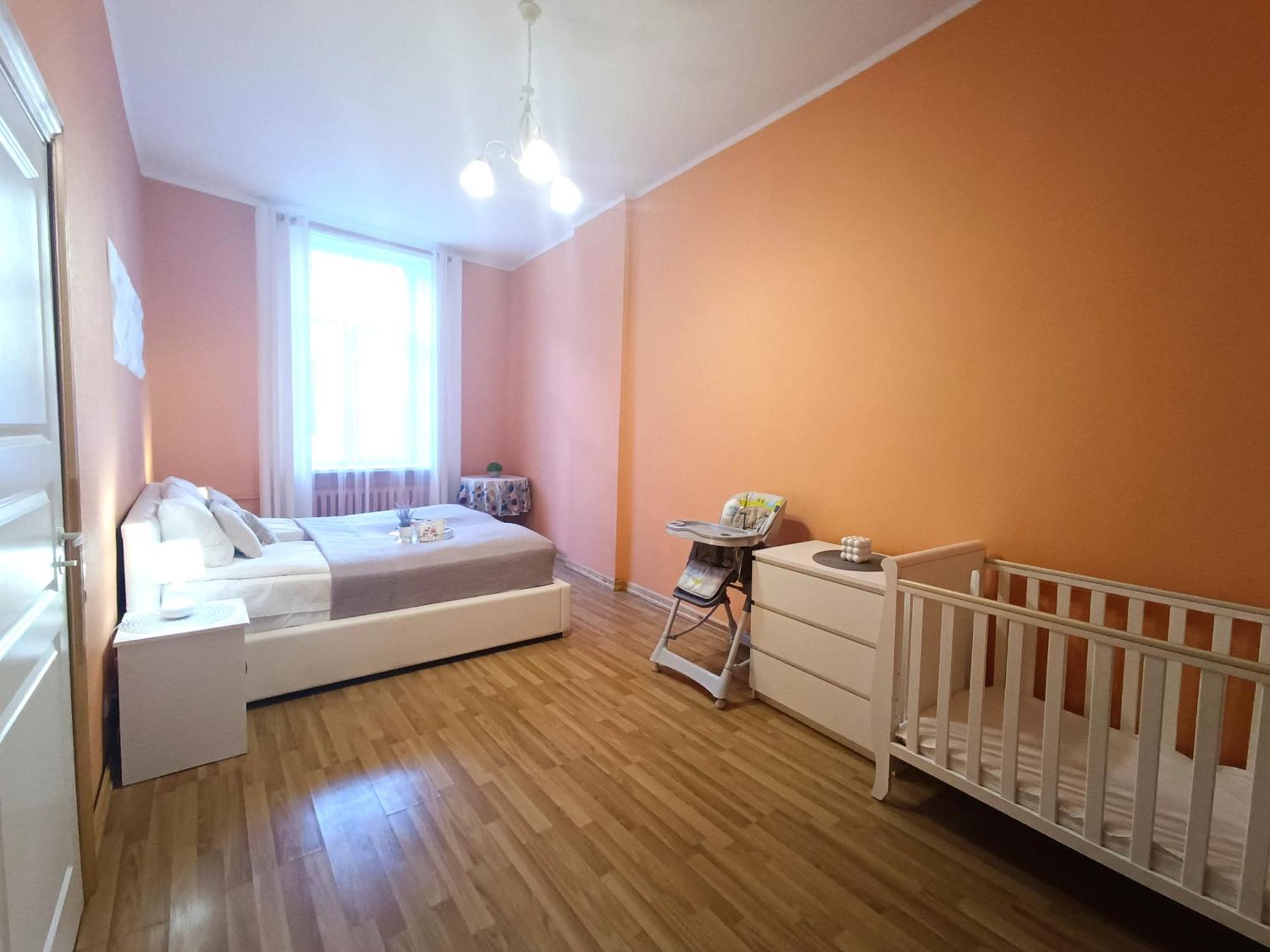 Spacious Old Town Family Peachy 2 Bedrooms Apartment, Nearby The Riga Presidential Castle Exteriör bild