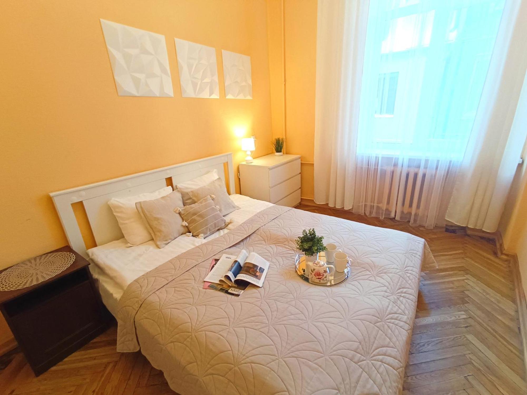 Spacious Old Town Family Peachy 2 Bedrooms Apartment, Nearby The Riga Presidential Castle Exteriör bild
